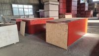 Venta Directa de Fábrica, Madera Contrachapada Recubierta con Película Antideslizante, Tablero Fenólico Impermeable de 18 mm y 25 mm, Certificado FSC para Materiales de Construcción