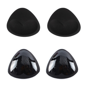 Inserti Adesivi Bifacciali Ispessiti Invisibili a Triangolo per Reggiseno, Cuscinetti per Seno in Spandex/Nylon, Eleganti e Sportivi, per Seni Piccoli che Appaiono Più Grandi - Product Image 3