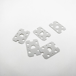 Plaque d'isolation en PP 20x18mm à montage en surface, résistante aux hautes températures pour applications électriques - Product Image 3