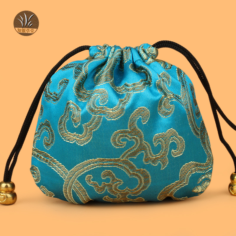 Pochette à cordon nuage de bon augure bleu lac 10x10cm