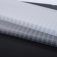 Plaque de polycarbonate alvéolaire rectangulaire à fixation rapide pour projets de toitures et auvents translucides de restaurants écologiques