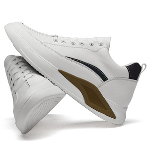 <span class=keywords><strong>Chaussures</strong></span> <span class=keywords><strong>de</strong></span> sport décontractées à taille haute pour hommes Trendy Two-Layer White Inner Color-Changing Striped Upper with Mesh Doublure Augmentation <span class=keywords><strong>de</strong></span> la hauteur - Product Image 3