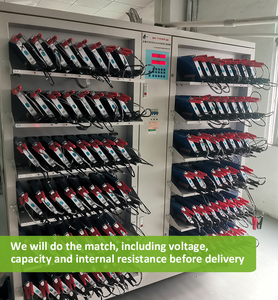 Tùy chỉnh 60V 30Ah Lithium ion có thể sạc lại <span class=keywords><strong>BMS</strong></span> 48 <span class=keywords><strong>Volt</strong></span> có thể sạc lại lăng trụ 200 AH LiFePO4 pin <span class=keywords><strong>72</strong></span> <span class=keywords><strong>Volt</strong></span> cho xe máy - Product Image 5