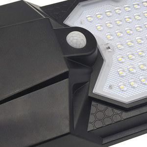 2400LM Solar Powered Sports Field Luces de estacionamiento Material ABS Detección de movimiento Control remoto Jardín Área Iluminación Dusk Dawn - Product Image 3