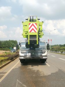 Grúa Todoterreno Zoomlion de 220 Toneladas ZAT2200H853 de Alta Calidad - Product Image 4