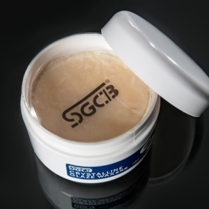 Cire de polissage cristalline premium OEM 200g pour une brillance profonde, amélioration de la couleur et protection de la peinture SGCB Prix usine - Product Image 1