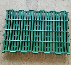 Suelo de cerdo de <span class=keywords><strong>alta</strong></span> resistencia, 400x600mm, <span class=keywords><strong>alta</strong></span> capacidad de rodamiento, Color verde, suelo de listón de plástico - Product Image 1