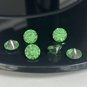 มีสินค้าในสต็อก หินสังเคราะห์ YAG สีเขียวทรงกลมขนาด 10 มม. หินอัญมณี Yttrium Aluminum Garnet ที่เพาะเลี้ยงในห้องปฏิบัติการ ขายส่งจำนวนมากสำหรับอุปกรณ์เครื่องประดับ - Product Image 4