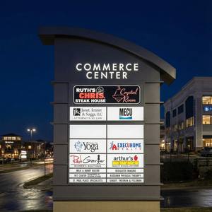 ป้ายเสาสูงคุณภาพสูงจากโรงงาน ขายส่ง ป้ายโลโก้เรืองแสงแบบกำหนดเอง ป้ายบอกทาง ป้ายเสาบอกทิศทางสำหรับป้ายถนน - Product Image 3