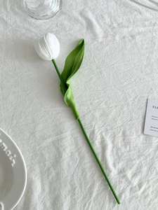 Toptan 33cm Mini Renkli Lale Romantik Düğün Otel İç Mekan Masaüstü Ofis Dekorasyonu Fotoğrafçılık Aksesuarları - Product Image 5