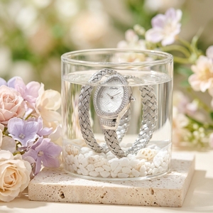 <span class=keywords><strong>Montre</strong></span>-<span class=keywords><strong>bracelet</strong></span> Scottie 9791 en acier inoxydable tressé en forme de serpent pour <span class=keywords><strong>femme</strong></span>, étanche 3 ATM, mouvement à quartz, cadeau idéal pour un rendez-vous galant - Product Image 2