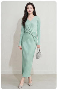 Conjunto de Falda Plisada con Cintura Cruzada y Cuello Alto, Estilo Coreano, Casual y Elegante, para Mujer, Diseño PY Fashion, Venta al Por Mayor - Product Image 6