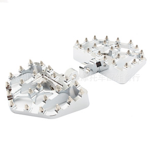 Pedales de Motocicleta Moshark MP03-002-0120 de Aleación de Aluminio Negro para Harley XL883 1200 X48 Softtail Glide - Product Image 2