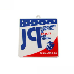 Medalla de recuerdo de competencia deportiva deportiva de metal <span class=keywords><strong>trébol</strong></span> verde de peso de forma irregular 3D - Product Image 4