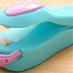 Mini Sealing Machine A1081 Plastic Hand Operated Heat Sealer For Snack Bags Household Use - Product Image 2