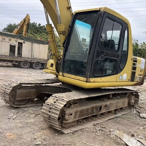 Excavatrice sur chenilles hydraulique Komatsu PC120 d'occasion, 12 tonnes, japonaise, très demandée - Product Image 4