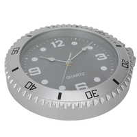 Jam Dinding Logam Modern Persegi Custom dengan Tampilan Tanggal, Merek Mewah untuk Ruang Tamu, Dilengkapi Jarum Kalender