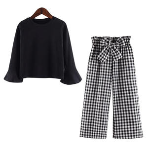 Ropa al por Mayor Estilo Inglés para Mujeres y Niños, Conjuntos de Jeans de Algodón a Bajo Precio para Primavera y Otoño para Niñas - Product Image 1