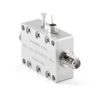 Amplificateur à faible bruit XINQY haute fréquence 0,02-6 GHz, facteur de bruit ≤2,4 dB (typique), modèle 12V pour satellite, gain 23 dB