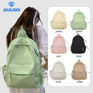 Mochila casual minimalista para mujer, OEM ODM, al por mayor, suave, ligera, estética, en colores pastel, resistente al agua, para uso diario urbano. - Product Image 1