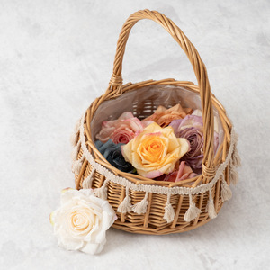 Têtes de fleurs artificielles multicouches en forme de pétales de rose, style français, pour décorations d'angle, allées de mariage, installations au plafond et vitrines de magasin - Product Image 3