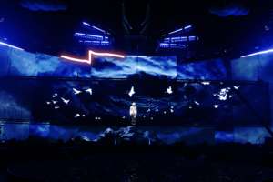 Pantalla LED SMD Transparente para Exteriores, Brillo <span class=keywords><strong>de</strong></span> 4500nits, Paso <span class=keywords><strong>de</strong></span> Píxeles P3.91-7.82, para Tiendas Minoristas, Plazo <span class=keywords><strong>de</strong></span> Entrega <span class=keywords><strong>de</strong></span> 7-15 Días - Product Image 6