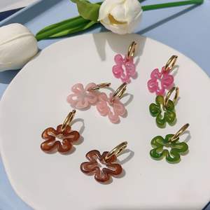 Orecchini a cerchio in acrilico in resina in acciaio inossidabile orecchini 18k placcato oro Non appannato S-acciaio Boho fiore orecchini pendenti - Product Image 2