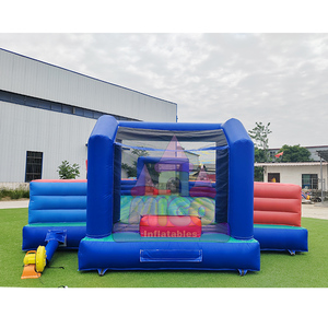Grand terrain de football gonflable bleu et rouge pour les jours sportifs scolaires et les événements des centres de loisirs - Product Image 2