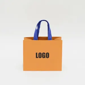 Wholesale Recycled Custom Logo Printed Art Paper Shopping Bag New Design Promotion Luxury Kraft Paper Gift Bag