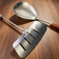 Ensemble de cuisine 5 pièces en titane pur, durable, sûr et résistant aux hautes températures, comprenant Spatule, Louche, Écumoire, Cuillère, finition poli cristal nacré