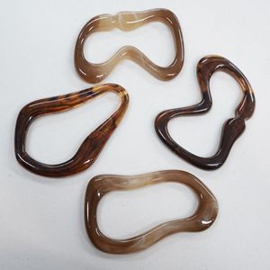 Servicio OEM, Hebilla Decorativa de Resina Plástica de Alta Calidad y Forma Irregular para Bikini, Traje de Baño y Bufanda - Product Image 4