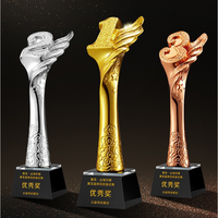 Modische Sport-Event-Trophäe und Auszeichnung aus Gold, Silber, Bronze, Harz und Kristall mit individueller Textgravur