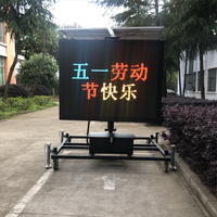 Panneaux d'affichage LED en plastique programmables portables, couleur pleine, alimentés par énergie solaire, étanches IP58, portée visuelle >1000m, garantie 3 ans