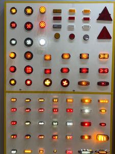 Vente en gros <span class=keywords><strong>de</strong></span> feux <span class=keywords><strong>de</strong></span> <span class=keywords><strong>position</strong></span> avant arrière étanches IP67 24V <span class=keywords><strong>pour</strong></span> camion remorque bus <span class=keywords><strong>caravane</strong></span> feux <span class=keywords><strong>de</strong></span> <span class=keywords><strong>position</strong></span> LED - Product Image 5