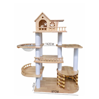Grosir kucing Modern rumah pohon Multi-Level tali Sisal Menara kucing kayu memanjat karton dikemas mainan garuk hewan peliharaan