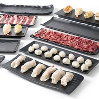 Vente en gros de vaisselle plate rectangulaire en plastique pour service alimentaire au restaurant, assiette à sushi en mélamine japonaise noire