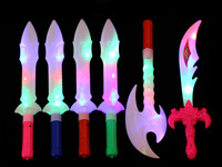 Jouet d'arme lumineux électronique en plastique, épée clignotante, forme de couteau, hache, jouet, épée lumineuse LED, couteau