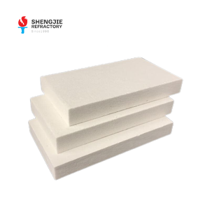 Plat de fibre en céramique à isolation thermique de mullite polycristalline à hautes températures de matériau réfractaire - Product Image 1
