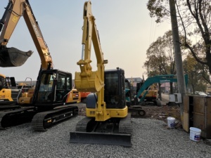 Komatsu PC55MR 5 tonnes utilisé mini pelle hydraulique chenille d'occasion petit équipement de creusement de terre pompe à moteur de noyau - Product Image 2
