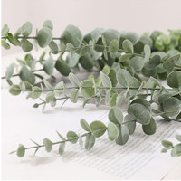 Feuilles d'eucalyptus artificielles de haute qualité, branche de feuilles d'argent, plantes vertes au toucher réel pour la décoration de mariage, de la maison, de Pâques, de la table
