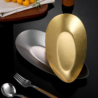 Assiette irrégulière en acier inoxydable épaissi de style industriel vintage, gris flocon de neige, plateau à poisson, écologique, durable, usage commercial