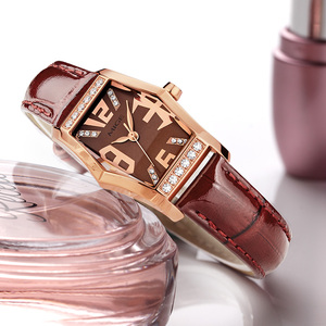 Reloj de Cuarzo MIGE para Mujer, Dorado, con Correa de Cuero Blanca, Esfera Analógica, Detalles de Diamantes, Estilo Elegante y Moderno - Product Image 4