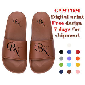 Sandales à Enfiler Personnalisées pour Hommes, Légères et Antidérapantes en PVC, Design Été Extérieur, Claquettes de Spa Sur Mesure - Product Image 1