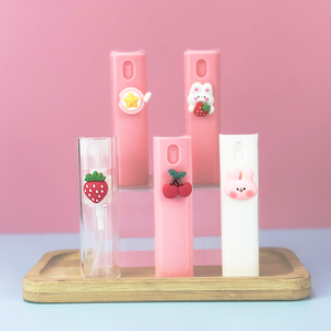 Offre Spéciale 10ml Lotion recharge distributeur bouteille <span class=keywords><strong>alcool</strong></span> désinfection vaporisateur bouteille petit rose blanc vaporisateur mignon dessin animé vaporisateur - Product Image 3