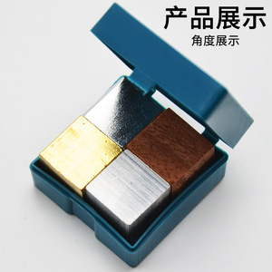 Juegos de cubos (cobre, hierro, aluminio, madera) J21022: Mismo volumen, diferentes masas. Equipo de experimentos de física para la enseñanza. - Product Image 1