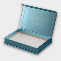 Boîte cadeau en papier blanc de luxe réutilisable en forme de livre magnétique personnalisée avec un emballage de mode haut de gamme