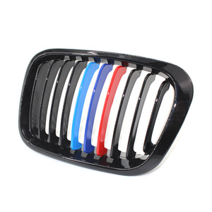 Parrilla Delantera BMW E46 Estilo M en Negro Brillante, Rejilla de Admisión de Aire, Mejora de Parachoques, Plástico ABS - Product Image 4