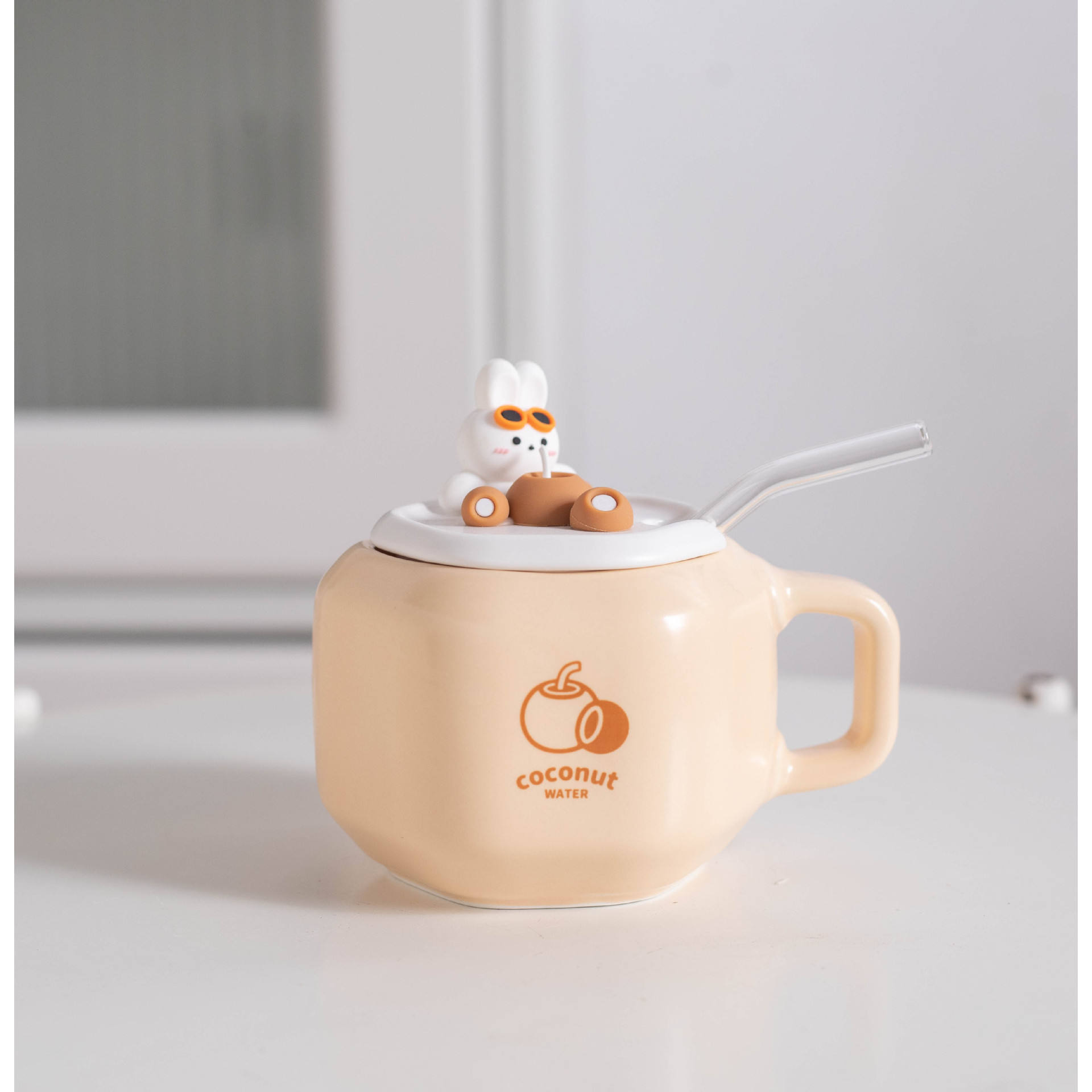 กระต่ายมะพร้าว (สีเหลือง-ส้ม) ฝาถ้วย และหลอด