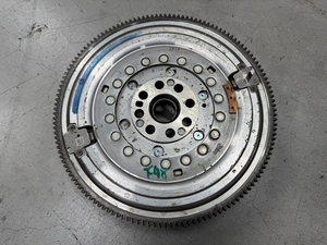 Nouveau Style haute qualité X1 série F48F49 <span class=keywords><strong>moteur</strong></span> avant B38 double <span class=keywords><strong>volant</strong></span> <span class=keywords><strong>moteur</strong></span> double embrayage Transmission embrayage pour <span class=keywords><strong>BMW</strong></span> - Product Image 6