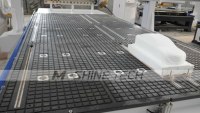 Máquina de grabado CNC de 4 ejes con cabezal oscilante de gran tamaño 2000*4000mm para grabado simultáneo 3D de columnas y estatuas de madera